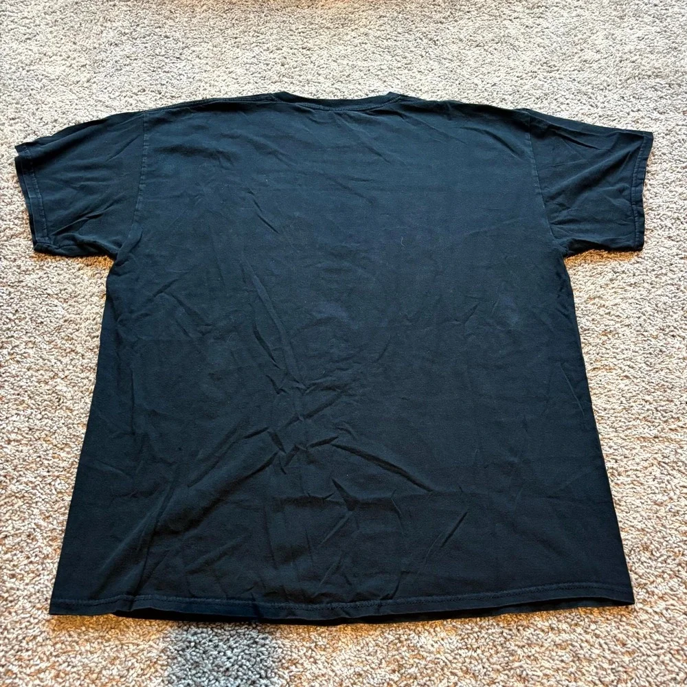 EMS Graphic T-Shirt Mens XL Black Pink Distressed Logo Medical EMT Gildan Heavy - Picture 7 of 7